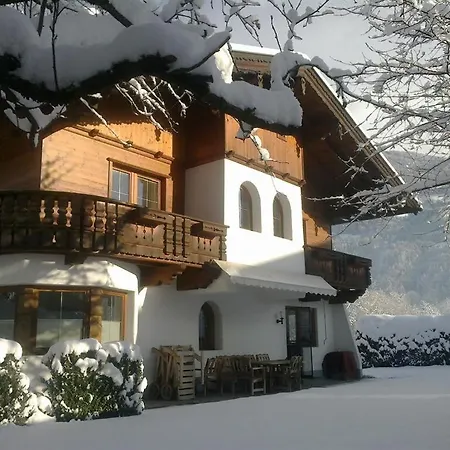 Chalet Neuhaus Ried im Zillertal Exterior photo